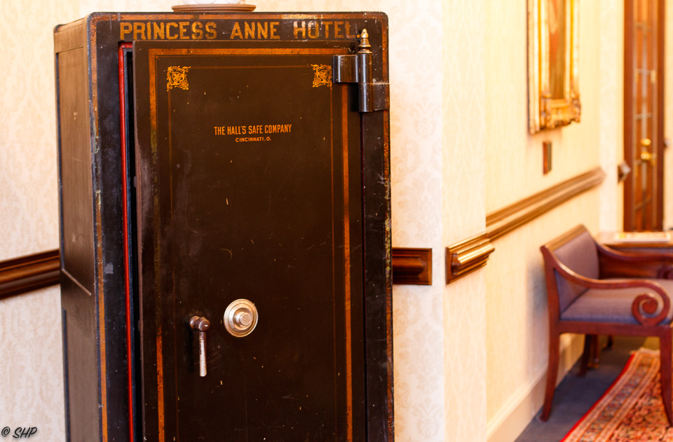 Princess Anne Hotel Safe ©SHP 2018-0146.jpg